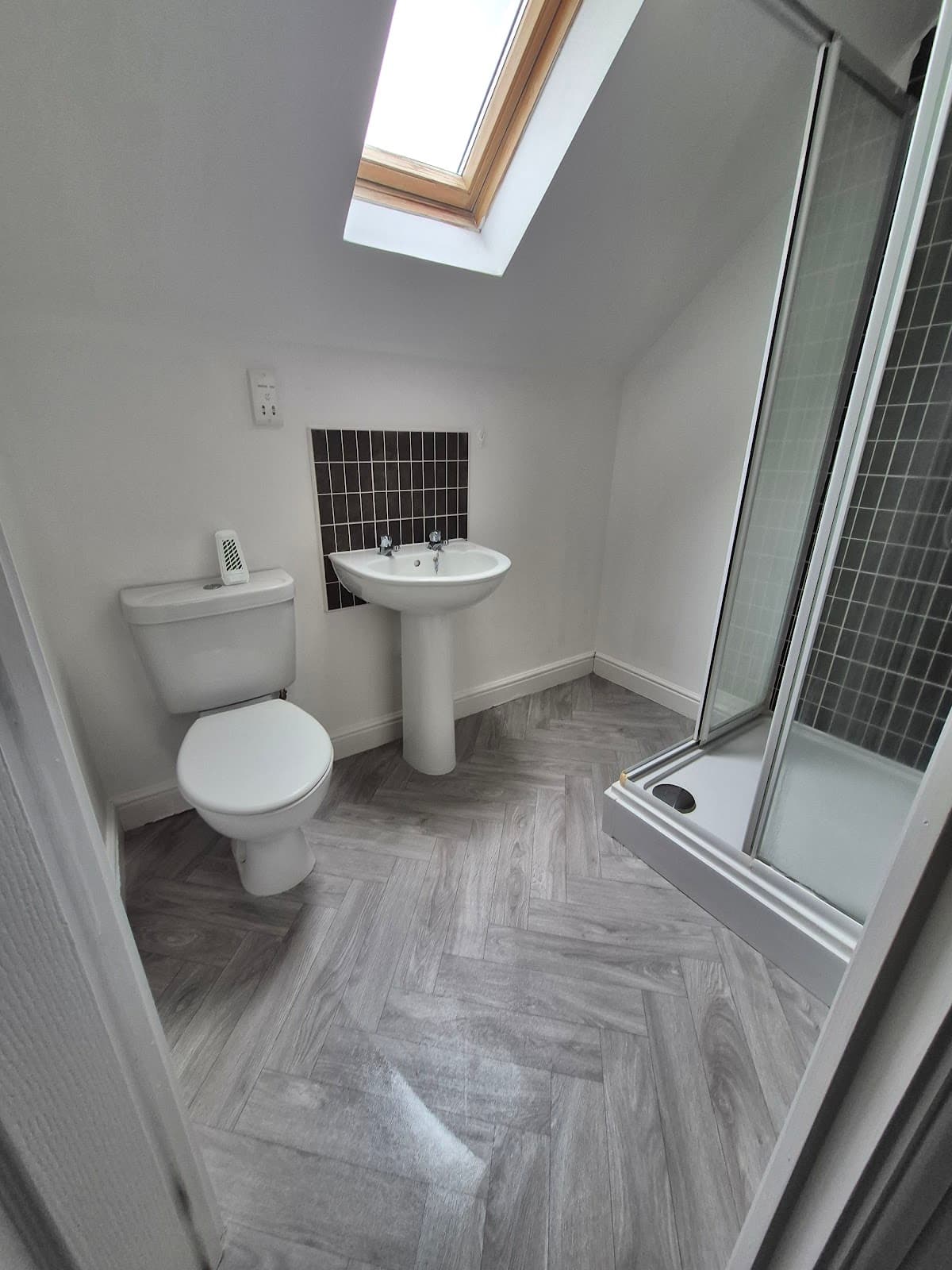 Flooring installation Lincoln — carpet and flooring fitted by LWR Group