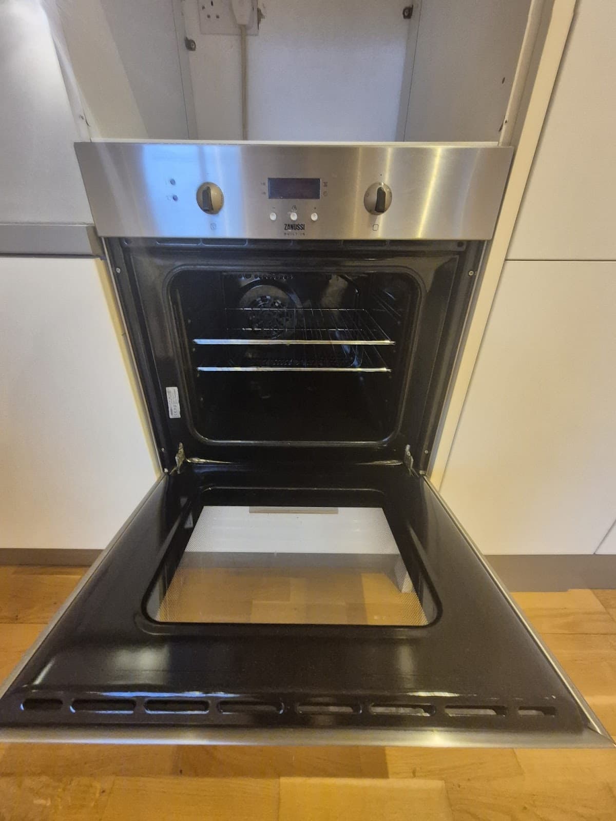 After — Oven deep cleaned inside and out during an end of tenancy clean at 15 Witham Wharf, Lincoln