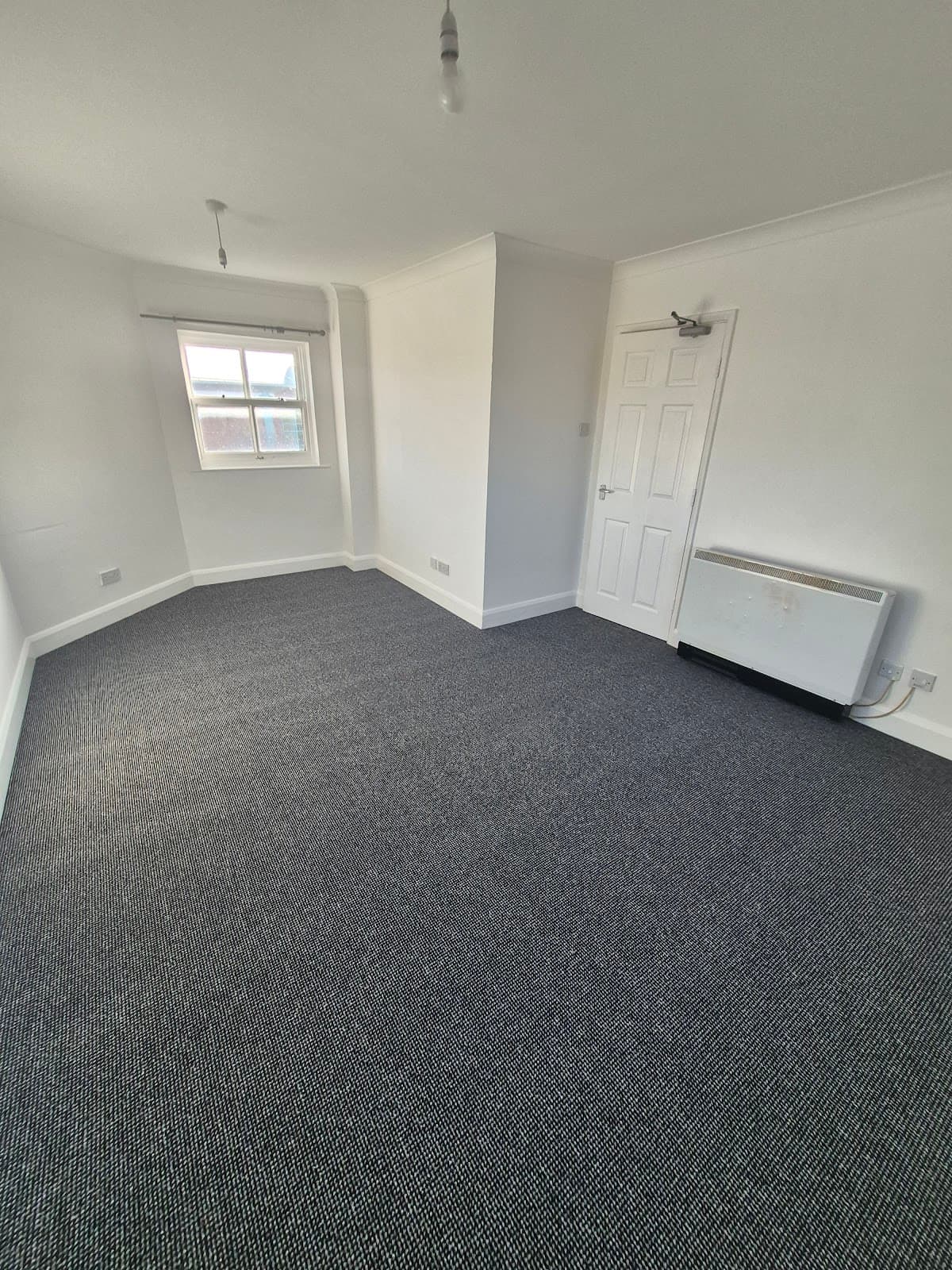 Carpet fitting — new carpet supplied and installed